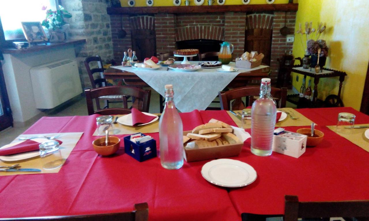 Agriturismo Nizur'In Roccaverano Buitenkant foto